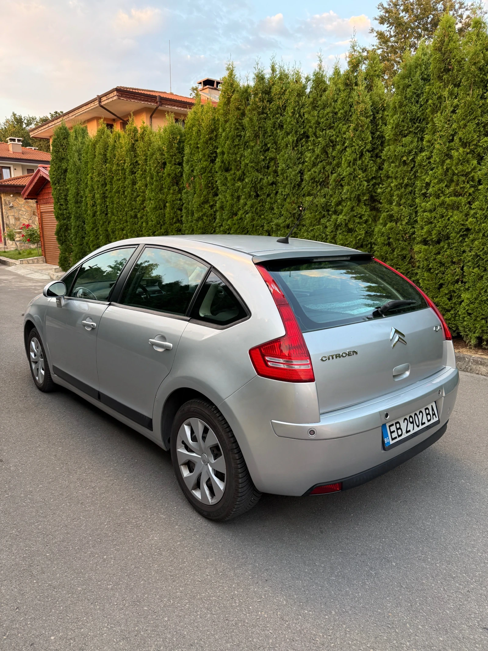 Citroen C4 1.6HDI Автоматик, снимка 5 - Автомобили и джипове - 55905524