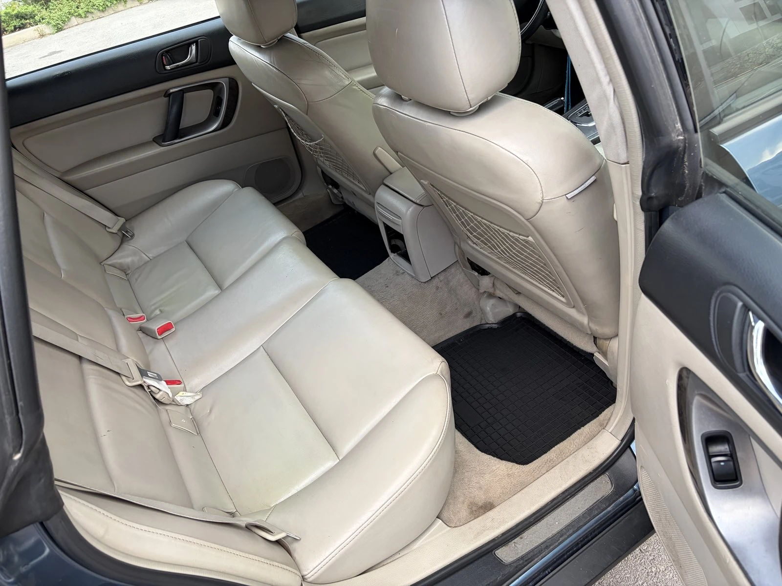 Subaru Outback, снимка 10 - Автомобили и джипове - 56025036