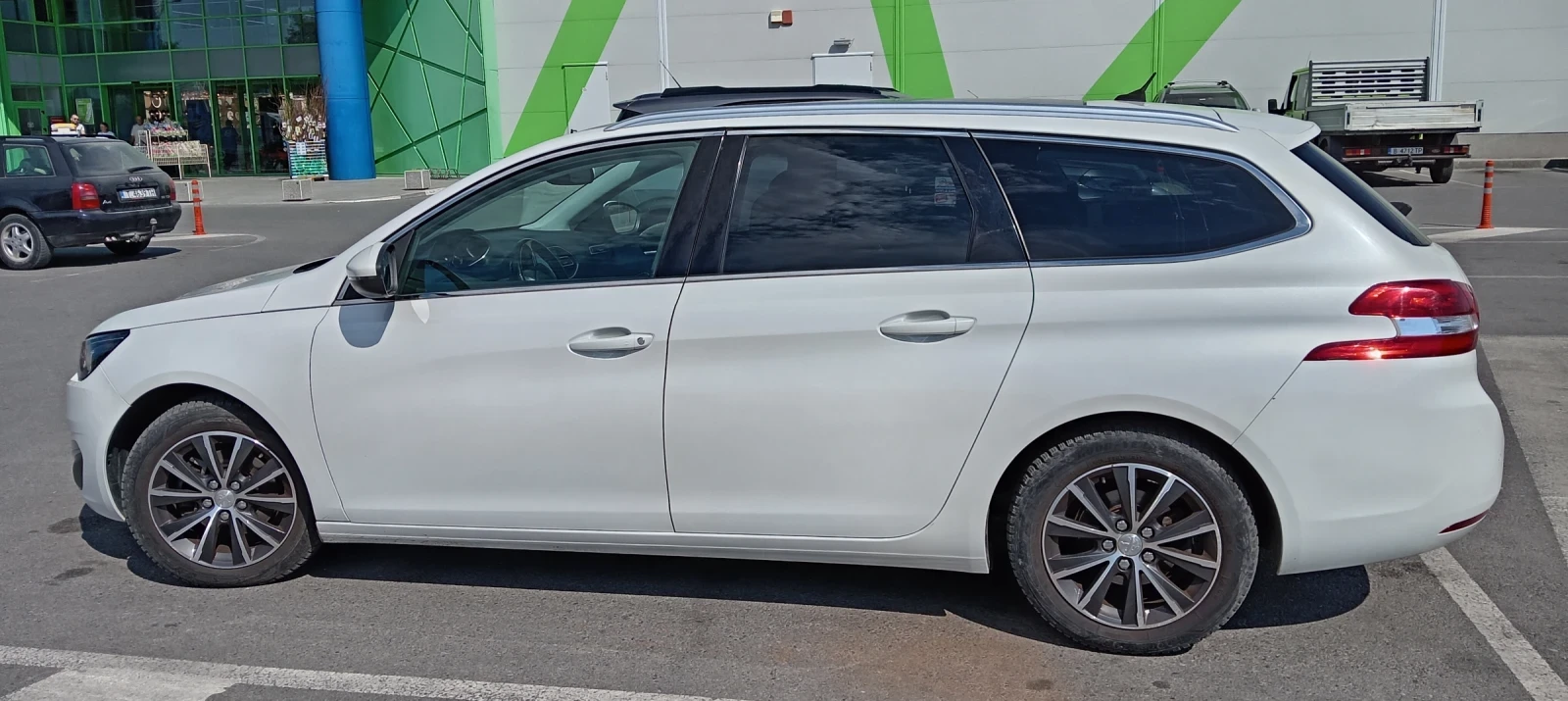 Peugeot 308 РЕАЛНИ КМ, снимка 6 - Автомобили и джипове - 56139821