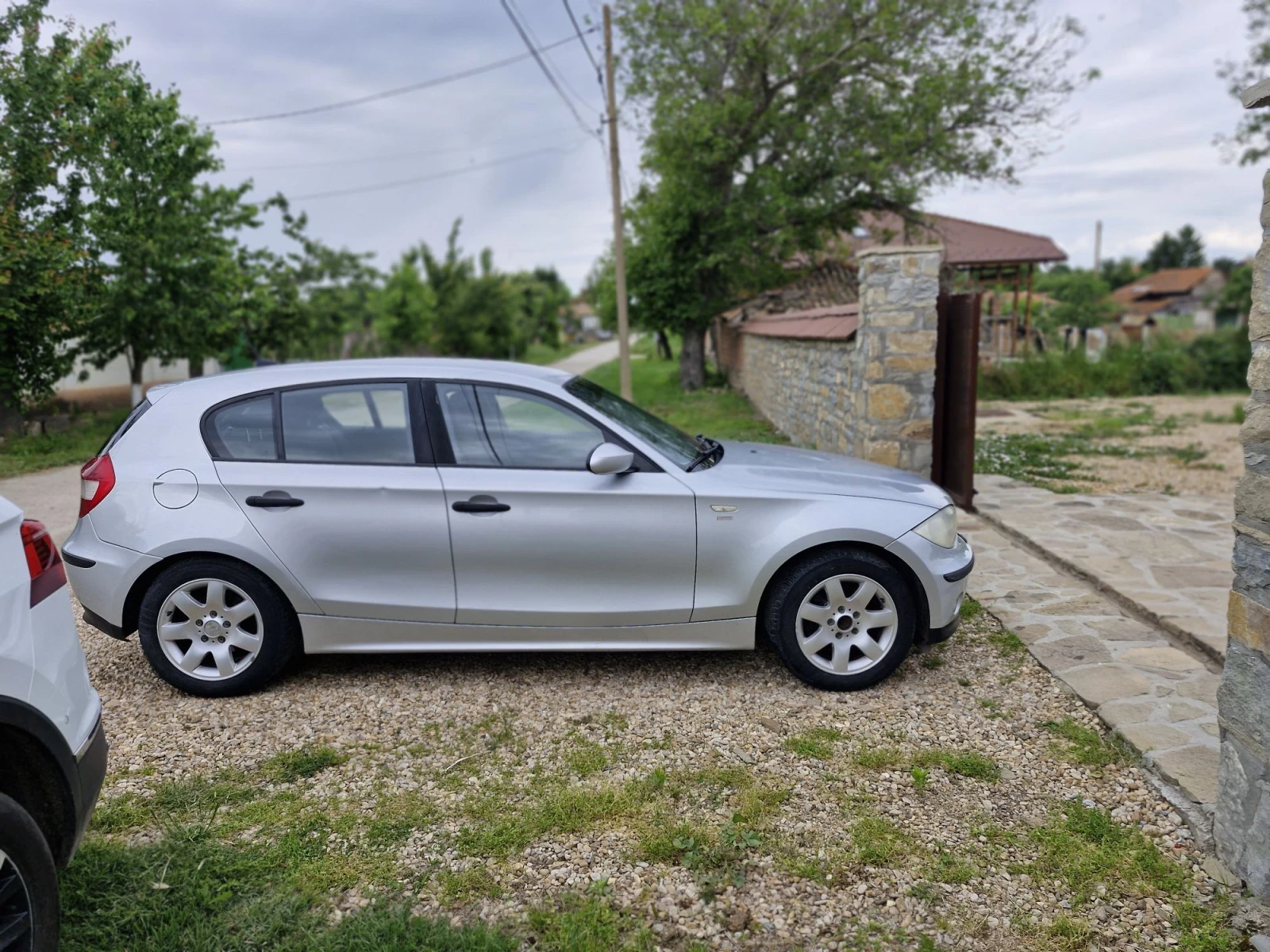 BMW 118, снимка 3 - Автомобили и джипове - 56314501