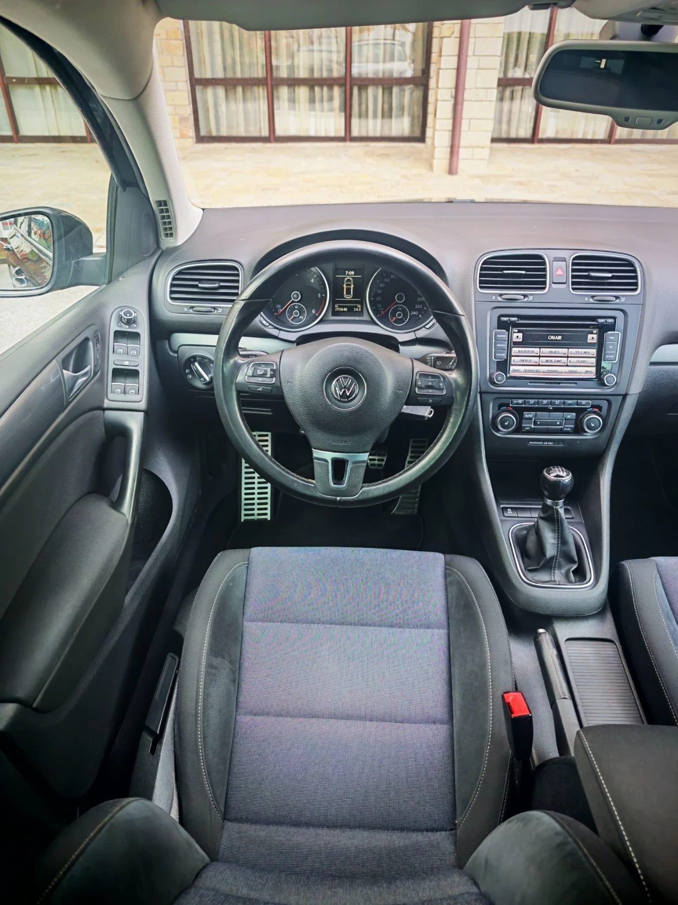 VW Golf VW Golf 2.0TDI* 140KC* HIGHLINE, снимка 9 - Автомобили и джипове - 56697942