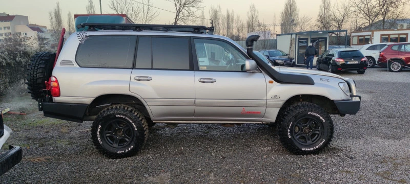 Toyota Land cruiser 100 , снимка 3 - Автомобили и джипове - 42574638