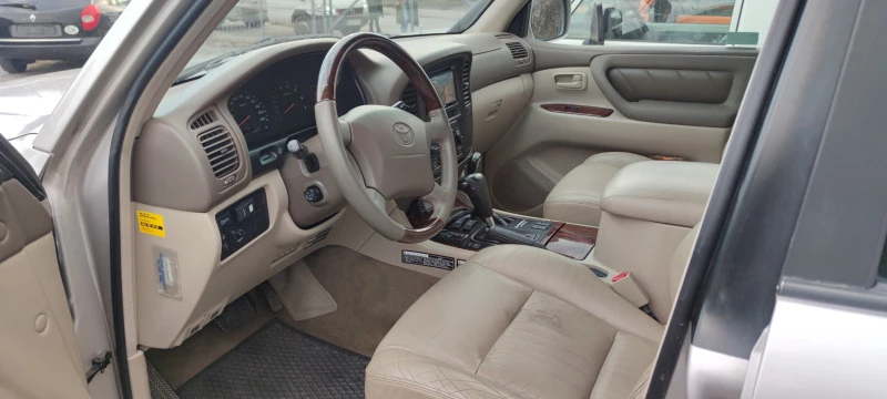 Toyota Land cruiser 100 , снимка 9 - Автомобили и джипове - 42574638