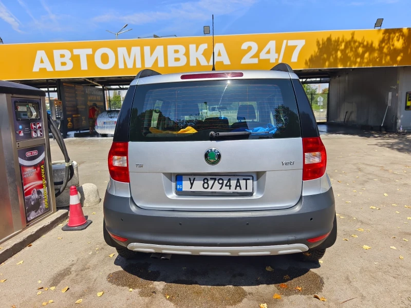 Skoda Yeti 1.4 TSi, снимка 5 - Автомобили и джипове - 46936608