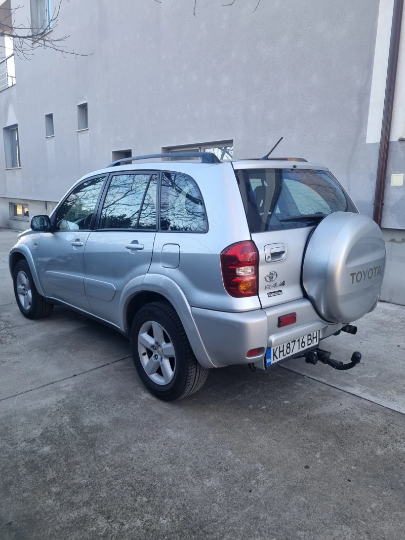 Toyota Rav4, снимка 6 - Автомобили и джипове - 48975636