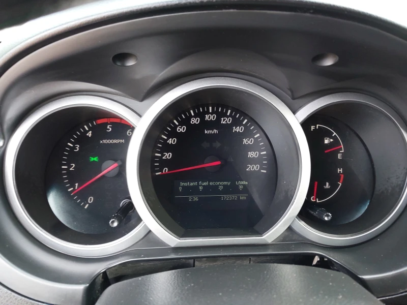 Suzuki Grand vitara 1.9 DDIS 129кс. 4х4, снимка 15 - Автомобили и джипове - 52560807