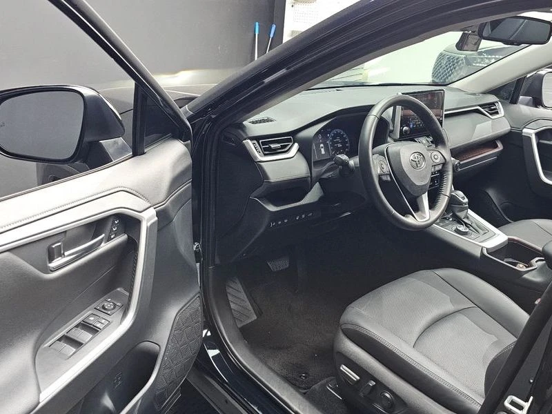 Toyota Rav4 2, 5 4WD Hybrid LTD| 219к.с., снимка 10 - Автомобили и джипове - 56066856