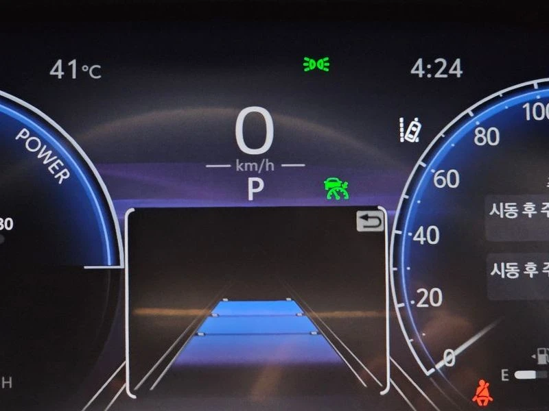 Toyota Rav4 2, 5 4WD Hybrid LTD| 219к.с., снимка 16 - Автомобили и джипове - 56066856
