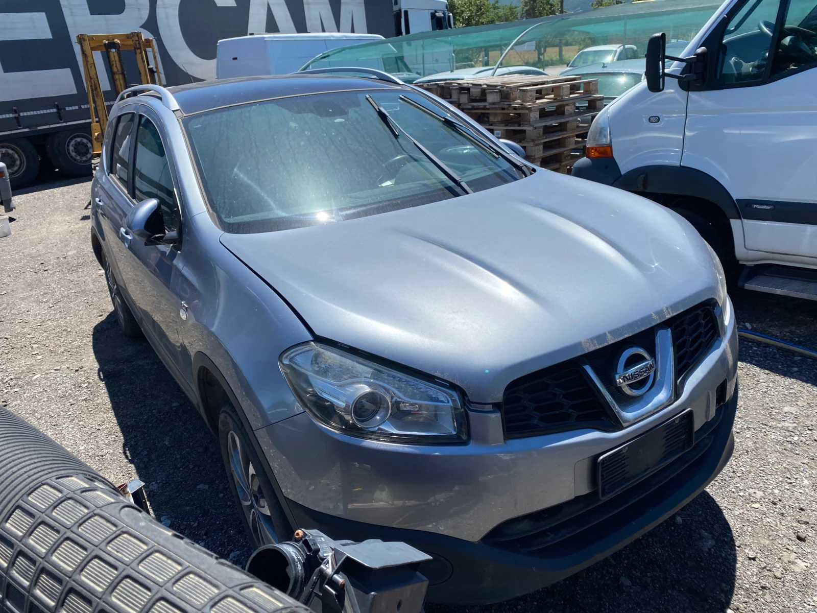 Nissan Qashqai 2.0dci - изображение 2