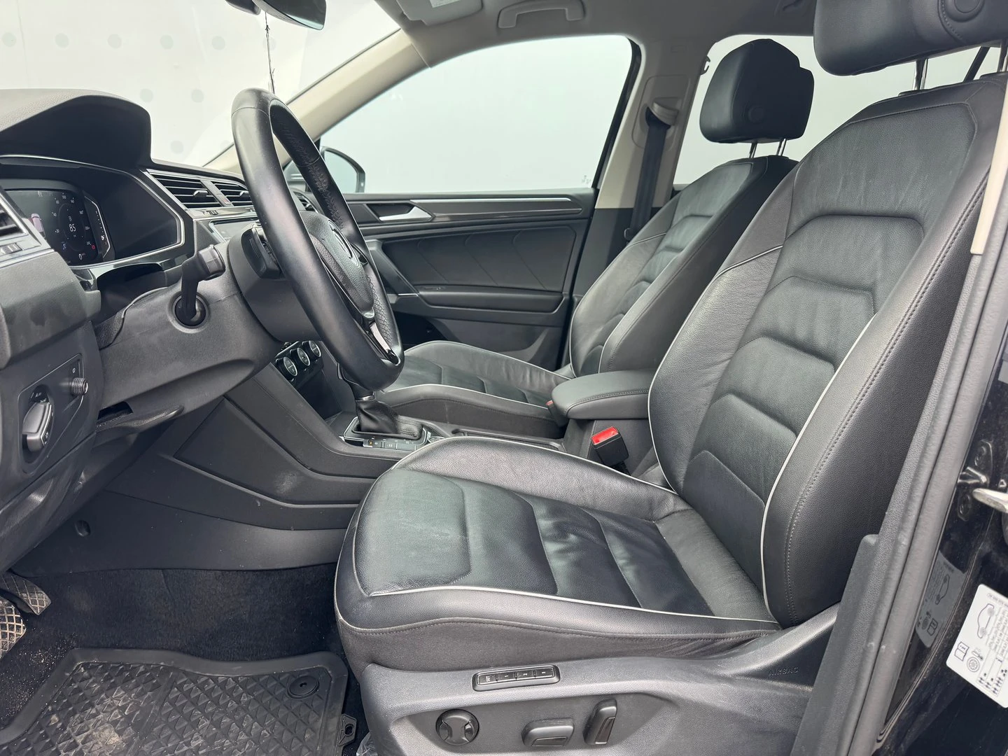 VW Tiguan 2.0 BiTDI SCR DSG 4MO HL | Mobile.bg � ����������� 5