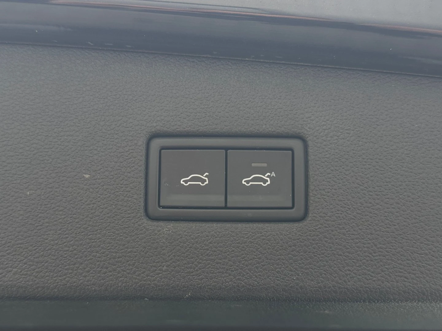 VW Tiguan 2.0 BiTDI SCR DSG 4MO HL | Mobile.bg � ����������� 12