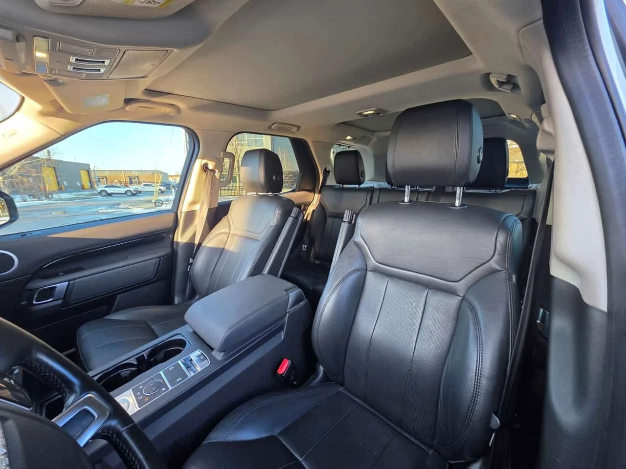 Land Rover Discovery * SE * CARFAX * ЦЕНА ДО БГ, снимка 10 - Автомобили и джипове - 53748647