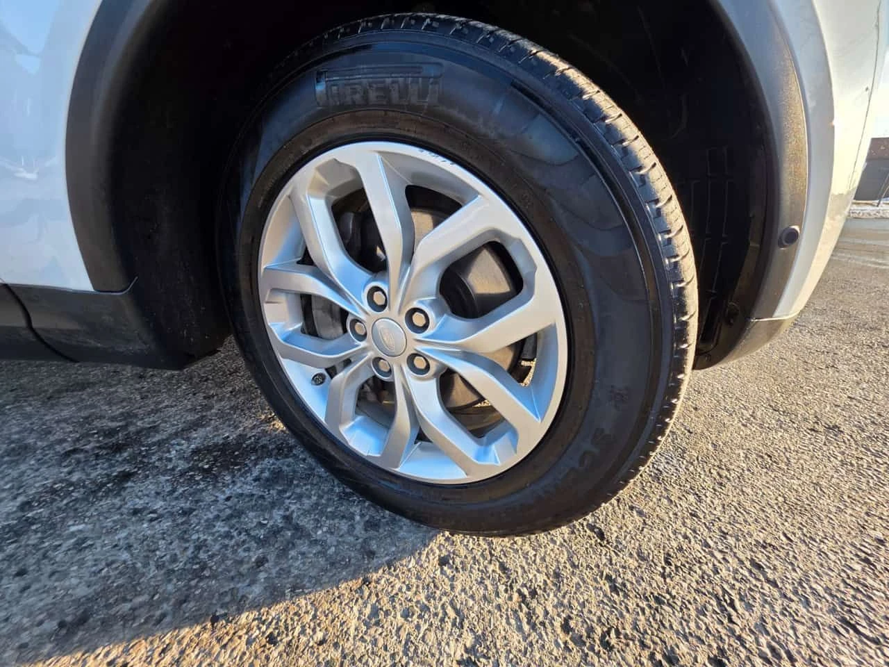 Land Rover Discovery * SE * CARFAX * ЦЕНА ДО БГ, снимка 6 - Автомобили и джипове - 53748647