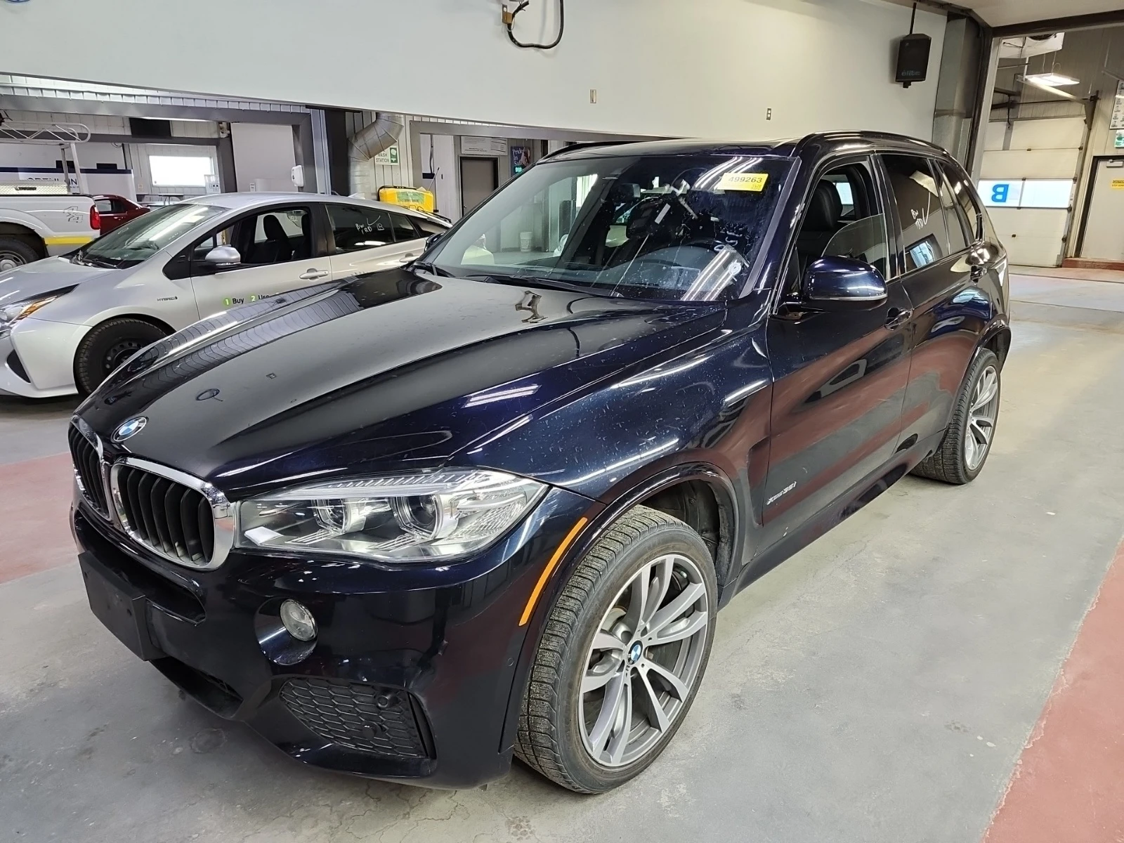 BMW X5 35i * M ПАКЕТ * HEAD UP * HK * СЕРВИЗНА ИСТОРИЯ * 