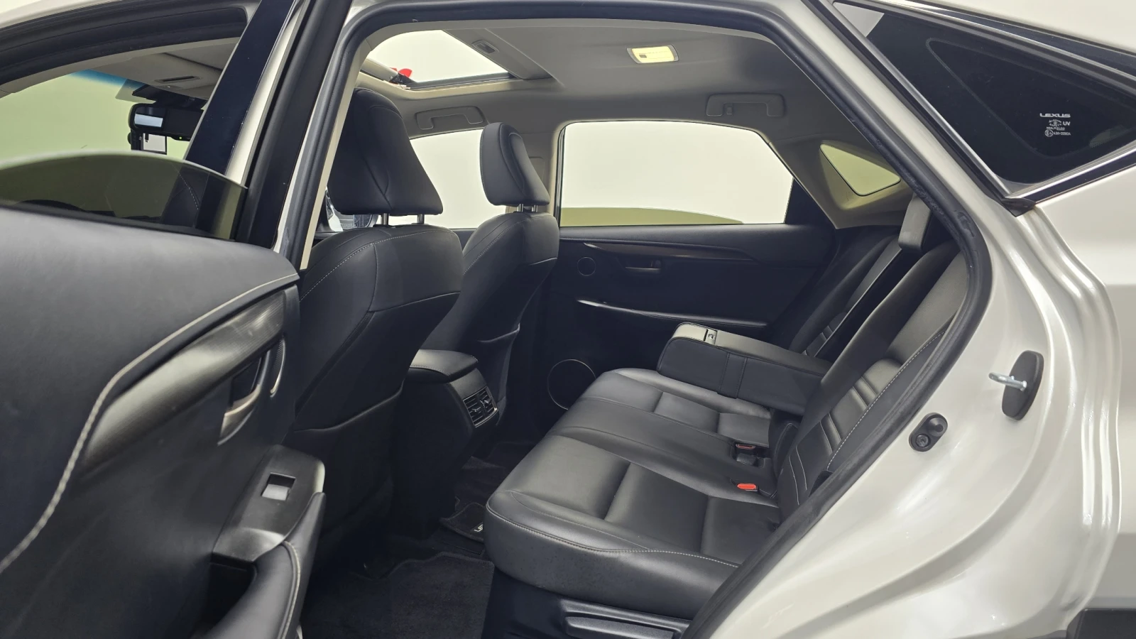 Lexus NX ЛЮК* ПОДГРЕВ ВОЛАН* КРАЙНА ЦЕНА, снимка 12 - Автомобили и джипове - 55367135