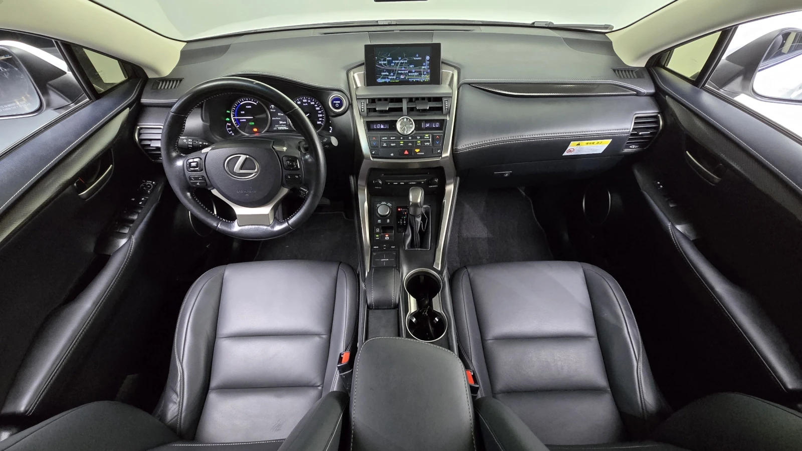 Lexus NX ЛЮК* ПОДГРЕВ ВОЛАН* КРАЙНА ЦЕНА, снимка 7 - Автомобили и джипове - 55367135
