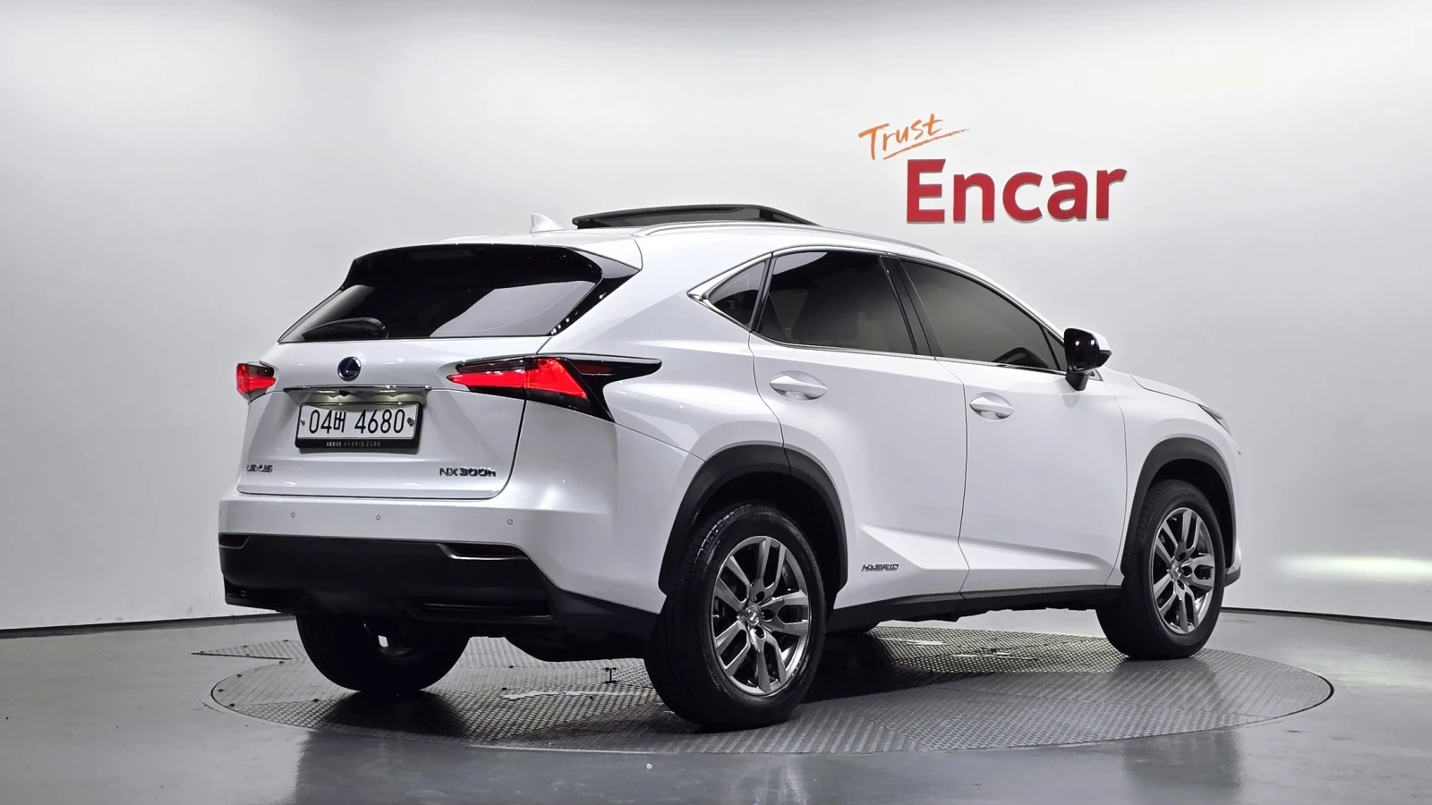 Lexus NX ЛЮК* ПОДГРЕВ ВОЛАН* КРАЙНА ЦЕНА, снимка 2 - Автомобили и джипове - 55367135