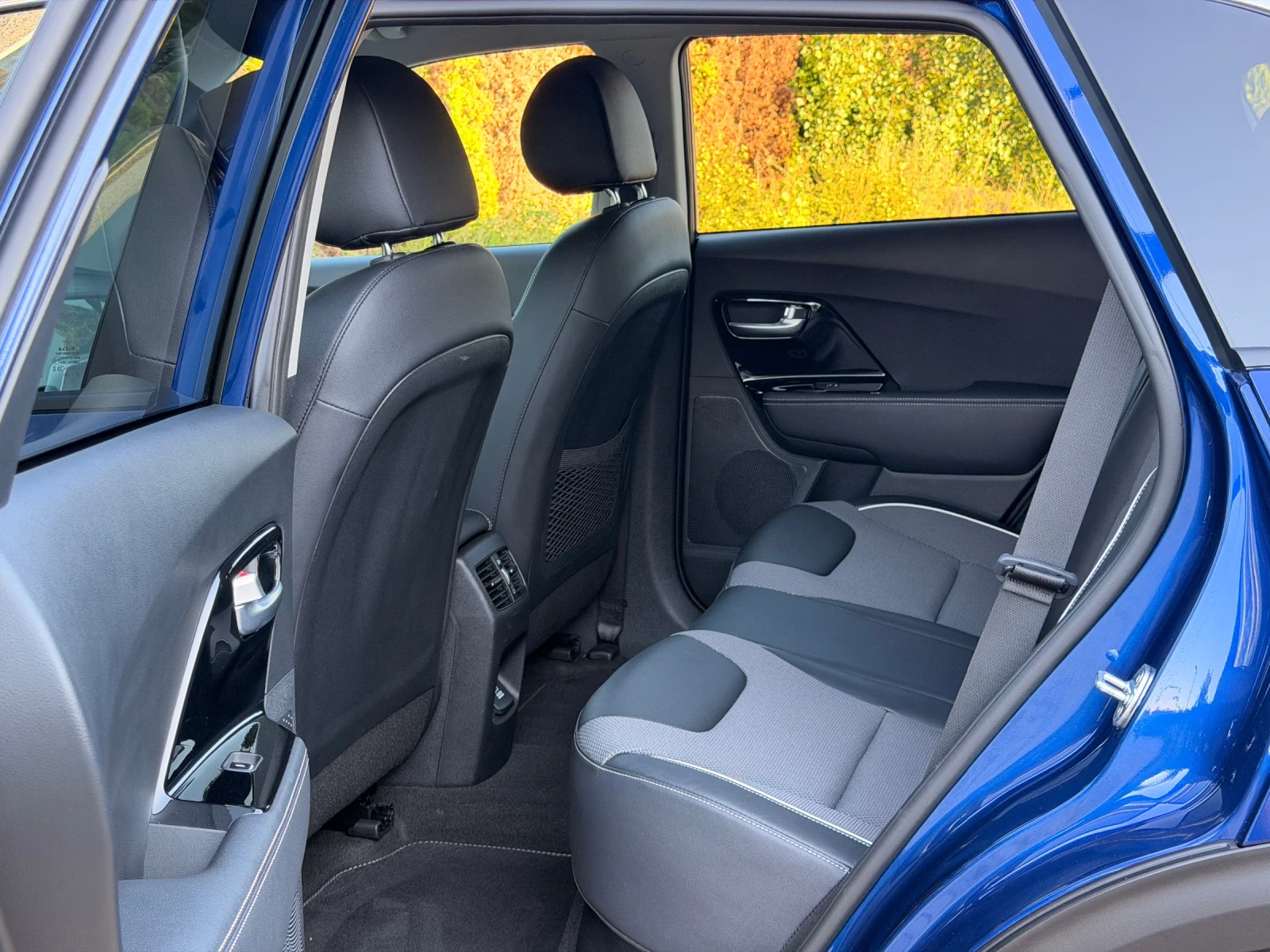 Kia Niro 64kw-204KC-facelift-УНИКАЛНА-КАТО НОВА, снимка 12 - Автомобили и джипове - 55499353