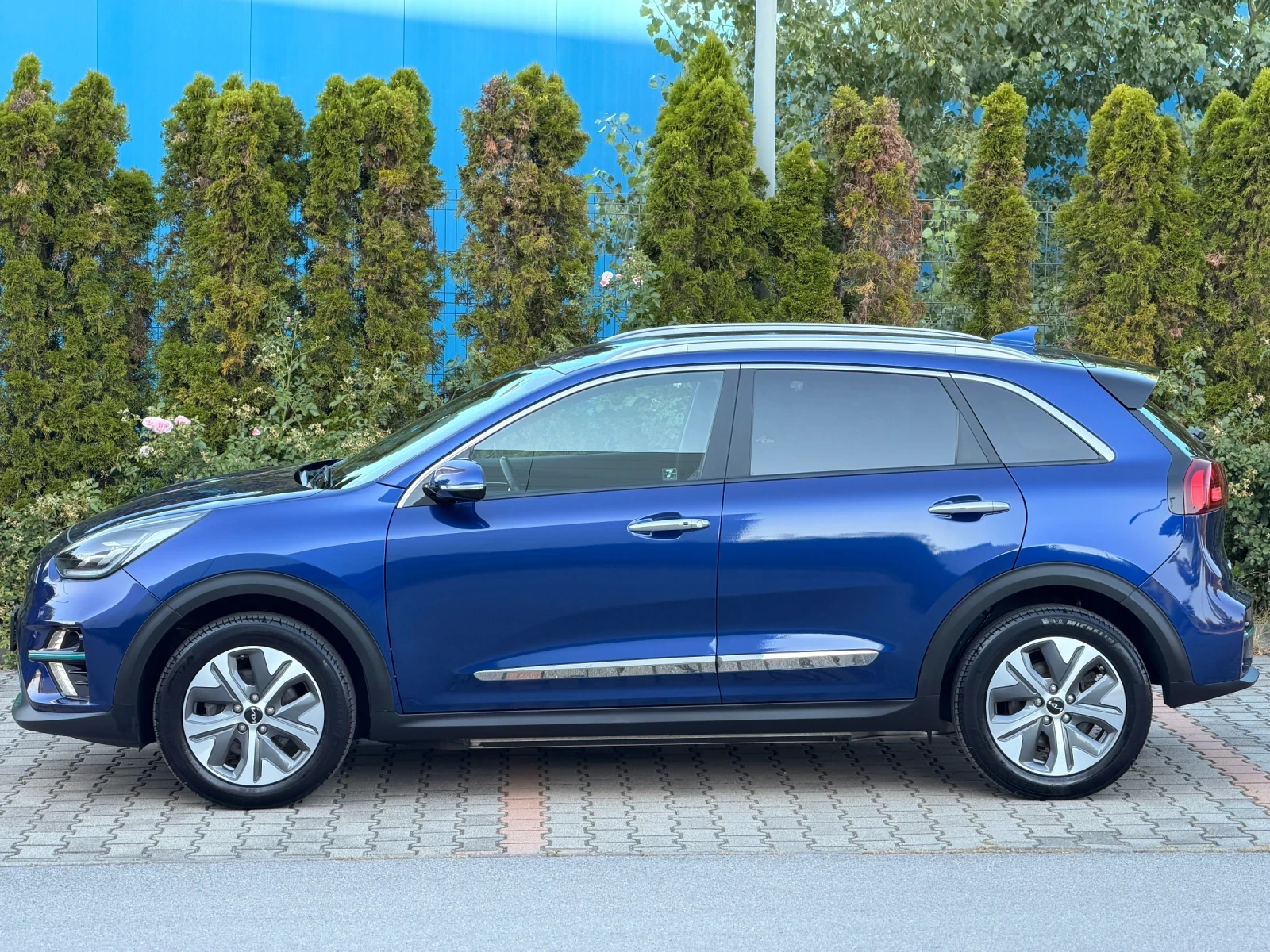 Kia Niro 64kw-204KC-facelift-УНИКАЛНА-КАТО НОВА, снимка 8 - Автомобили и джипове - 55499353