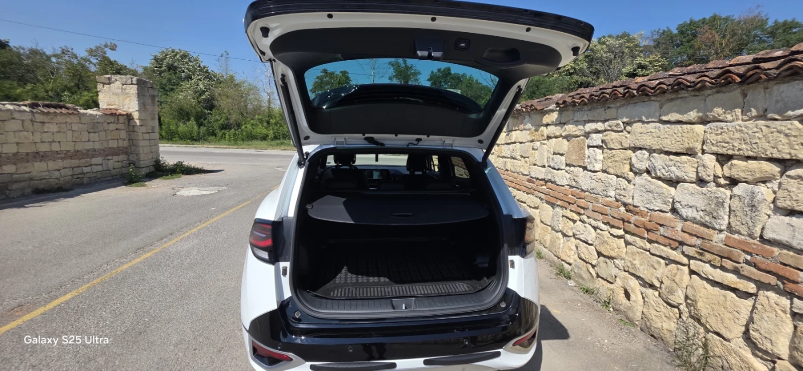 Kia Sportage Мек хибрид, снимка 7 - Автомобили и джипове - 55577092