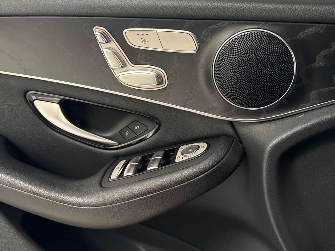 Mercedes-Benz GLC 300 4MATIC | CARFAX | ���������� ��� ������������ | Mobile.bg � ����������� 10