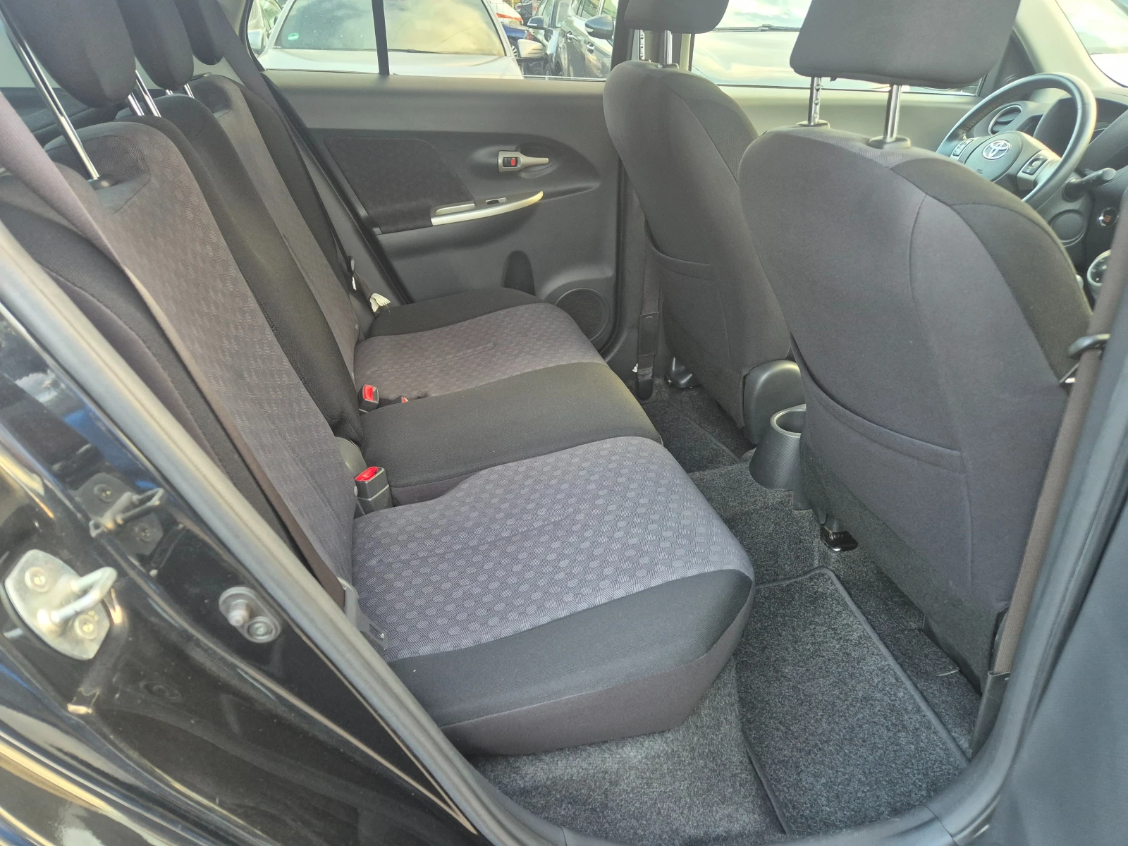 Toyota Urban Cruiser 1.4D 91000km!!! | Mobile.bg � ����������� 12