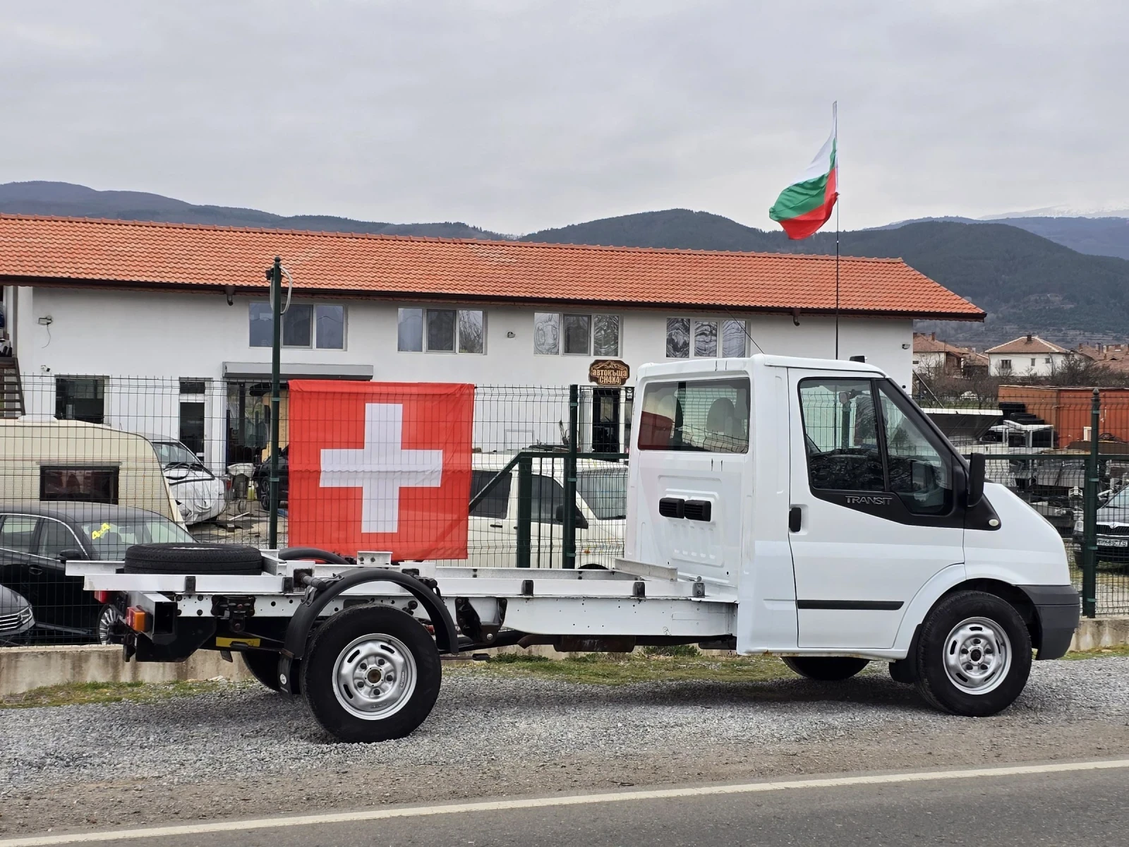 Ford Transit 155hp Шаси Euro5B, снимка 4 - Бусове и автобуси - 53903788