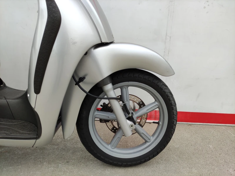 Aprilia Scarabeo 150, снимка 11 - Мотоциклети и мототехника - 49870871