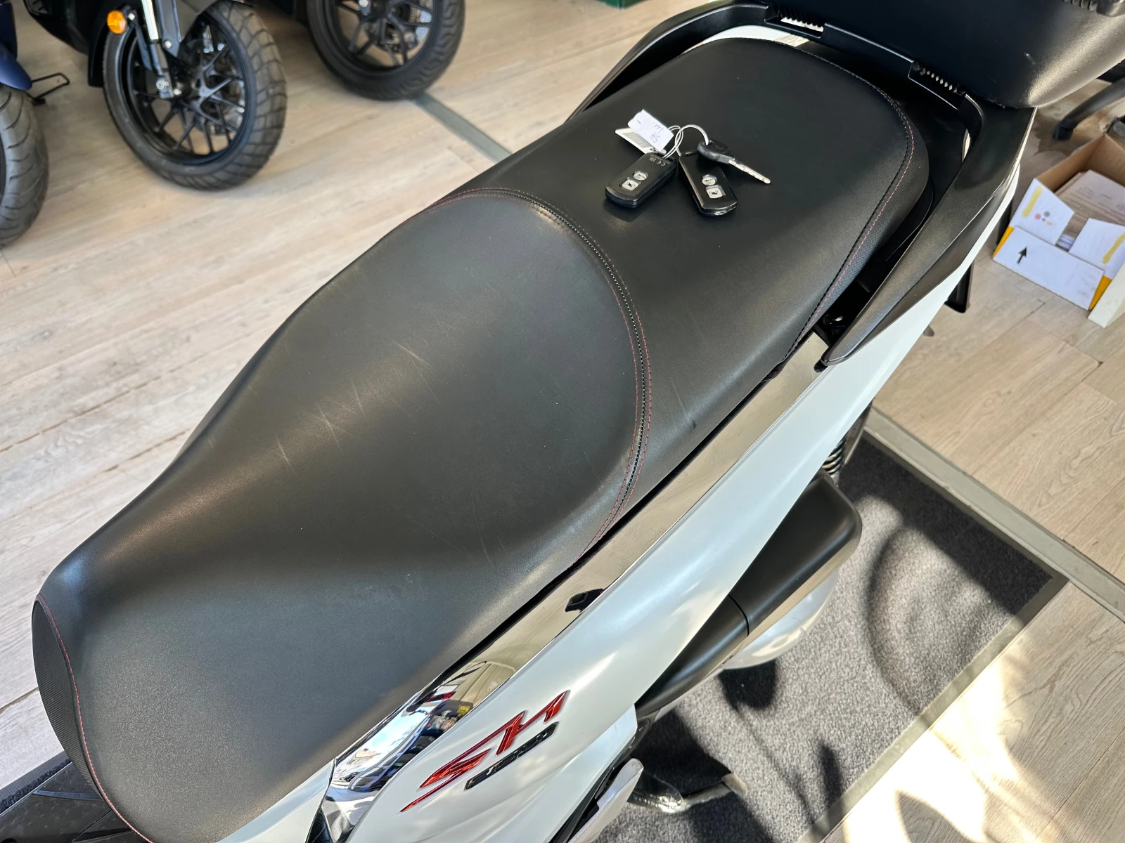 Honda Sh 300i Sport ABS/LED 02.2018г., снимка 4 - Мотоциклети и мототехника - 56294667