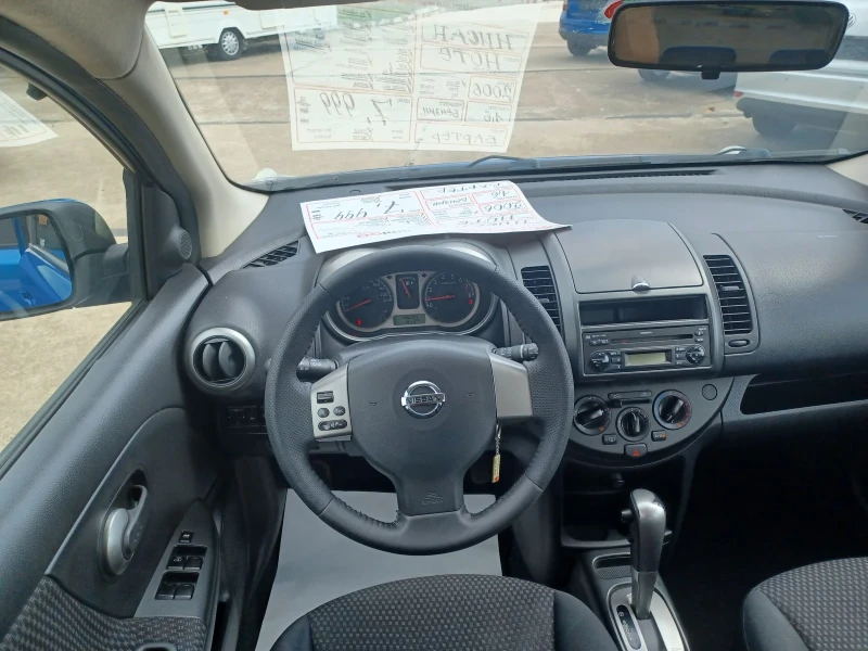 Nissan Note 1.6i автоматик Щвейцария, снимка 12 - Автомобили и джипове - 47230636