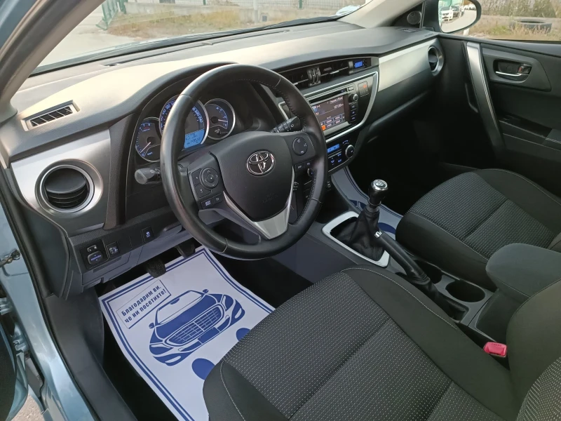 Toyota Auris 1.6i-132кс-ШВЕЙЦАРИЯ-РЪЧКА-6ск, снимка 8 - Автомобили и джипове - 47752775