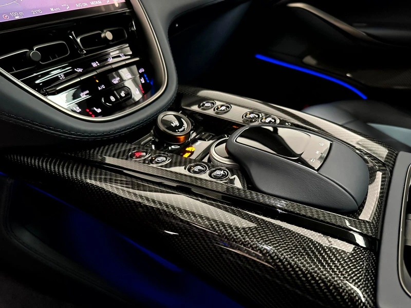 Aston martin DBX 707 = Carbon Interior= Гаранция, снимка 10 - Автомобили и джипове - 48896793