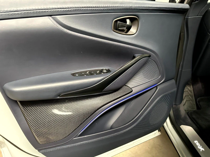 Aston martin DBX 707 = Carbon Interior= Гаранция, снимка 5 - Автомобили и джипове - 48896793