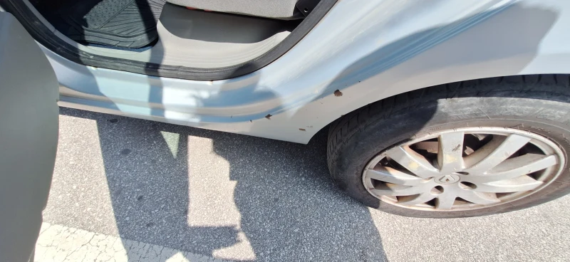 Renault Scenic 1.6 16V, снимка 6 - Автомобили и джипове - 52841266