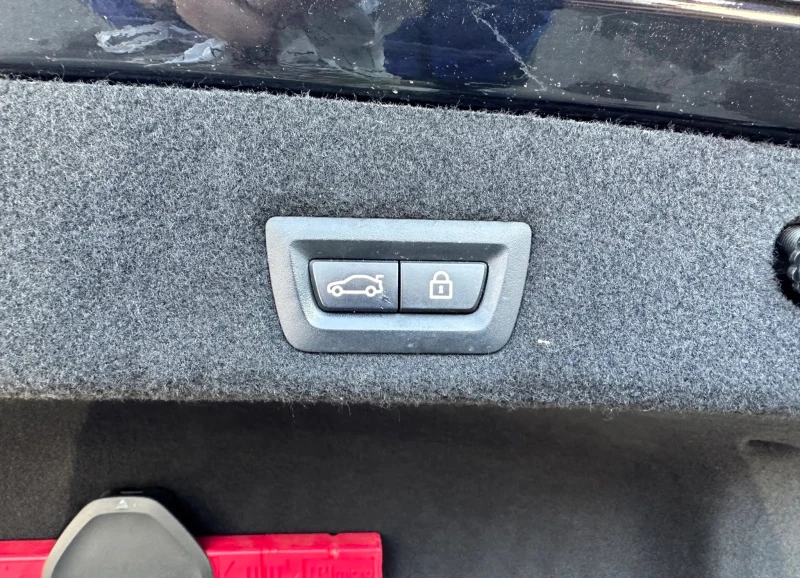 BMW 730 M-Sport xDrive, снимка 8 - Автомобили и джипове - 52735536