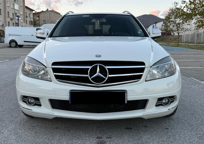 Mercedes-Benz C 320 AVANTGARDE* Кожа/Нави/Подгрев/Парктроник, снимка 3 - Автомобили и джипове - 52745770