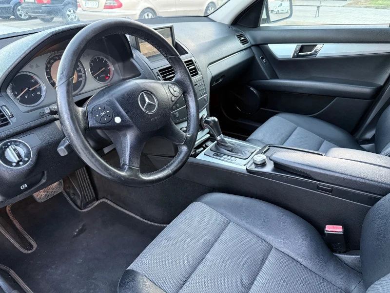 Mercedes-Benz C 320 AVANTGARDE* Кожа/Нави/Подгрев/Парктроник, снимка 9 - Автомобили и джипове - 52745770