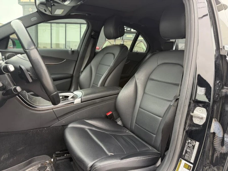 Mercedes-Benz C 300 4MATIC * АвтоКредит* (ЦЕНА ДО БГ), снимка 9 - Автомобили и джипове - 53213175