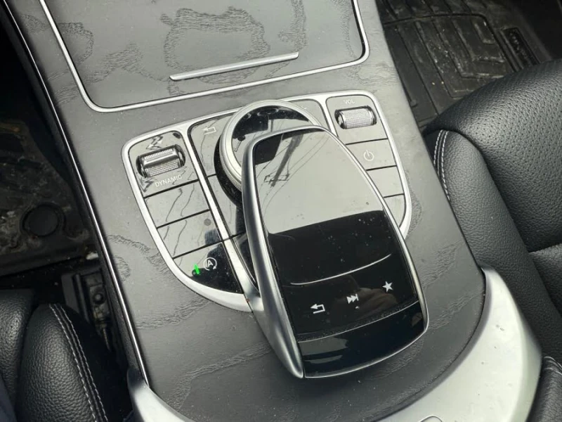 Mercedes-Benz C 300 4MATIC * АвтоКредит* (ЦЕНА ДО БГ), снимка 13 - Автомобили и джипове - 53213175