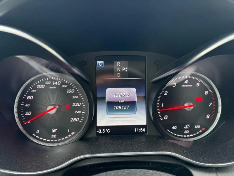 Mercedes-Benz C 300 4MATIC * АвтоКредит* (ЦЕНА ДО БГ), снимка 11 - Автомобили и джипове - 53213175