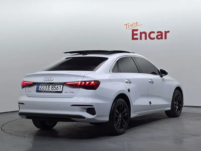 Audi A3 2.0 TFSI, снимка 2 - Автомобили и джипове - 54139394