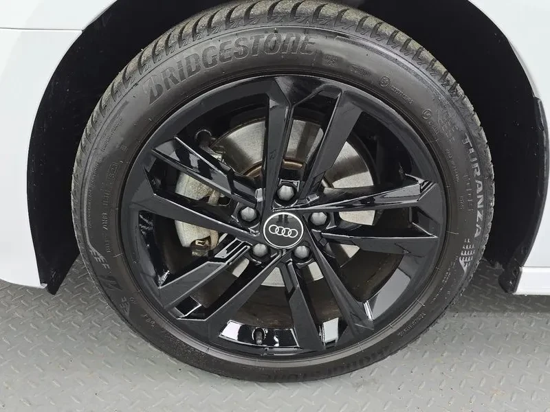 Audi A3 2.0 TFSI, снимка 5 - Автомобили и джипове - 54139394