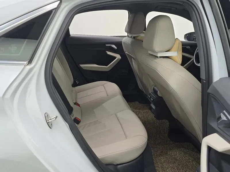 Audi A3 2.0 TFSI, снимка 12 - Автомобили и джипове - 54139394