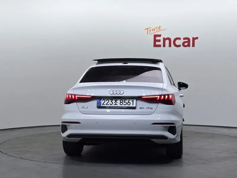 Audi A3 2.0 TFSI, снимка 4 - Автомобили и джипове - 54139394