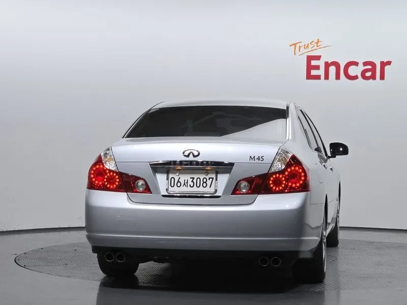 Infiniti M, снимка 4 - Автомобили и джипове - 54425198