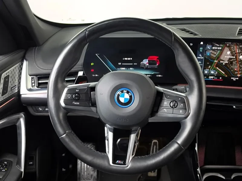 BMW iX1 M Sports - ���� 30% ����� | Mobile.bg � ����������� 12