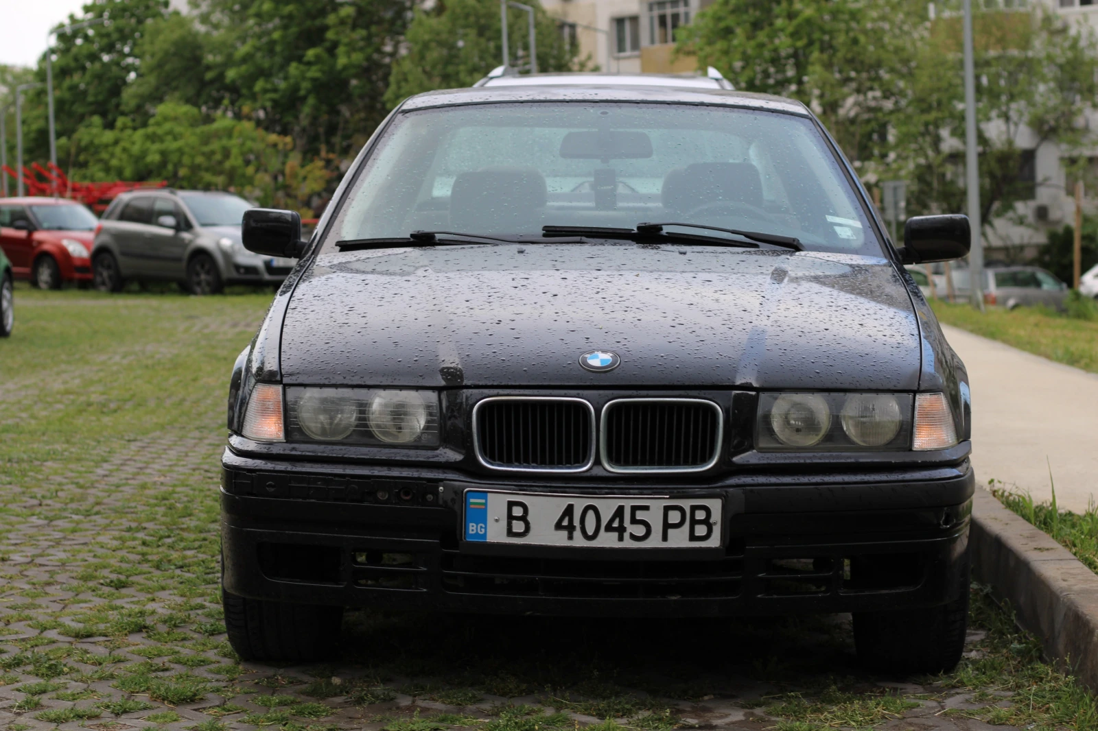 BMW 318  - изображение 2