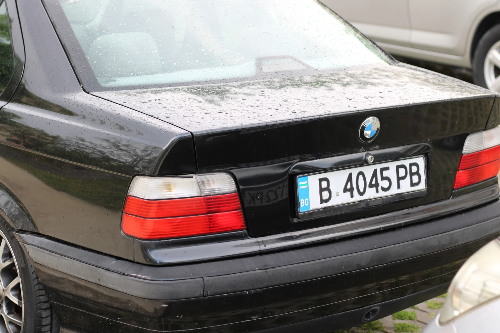 BMW 318  - изображение 4