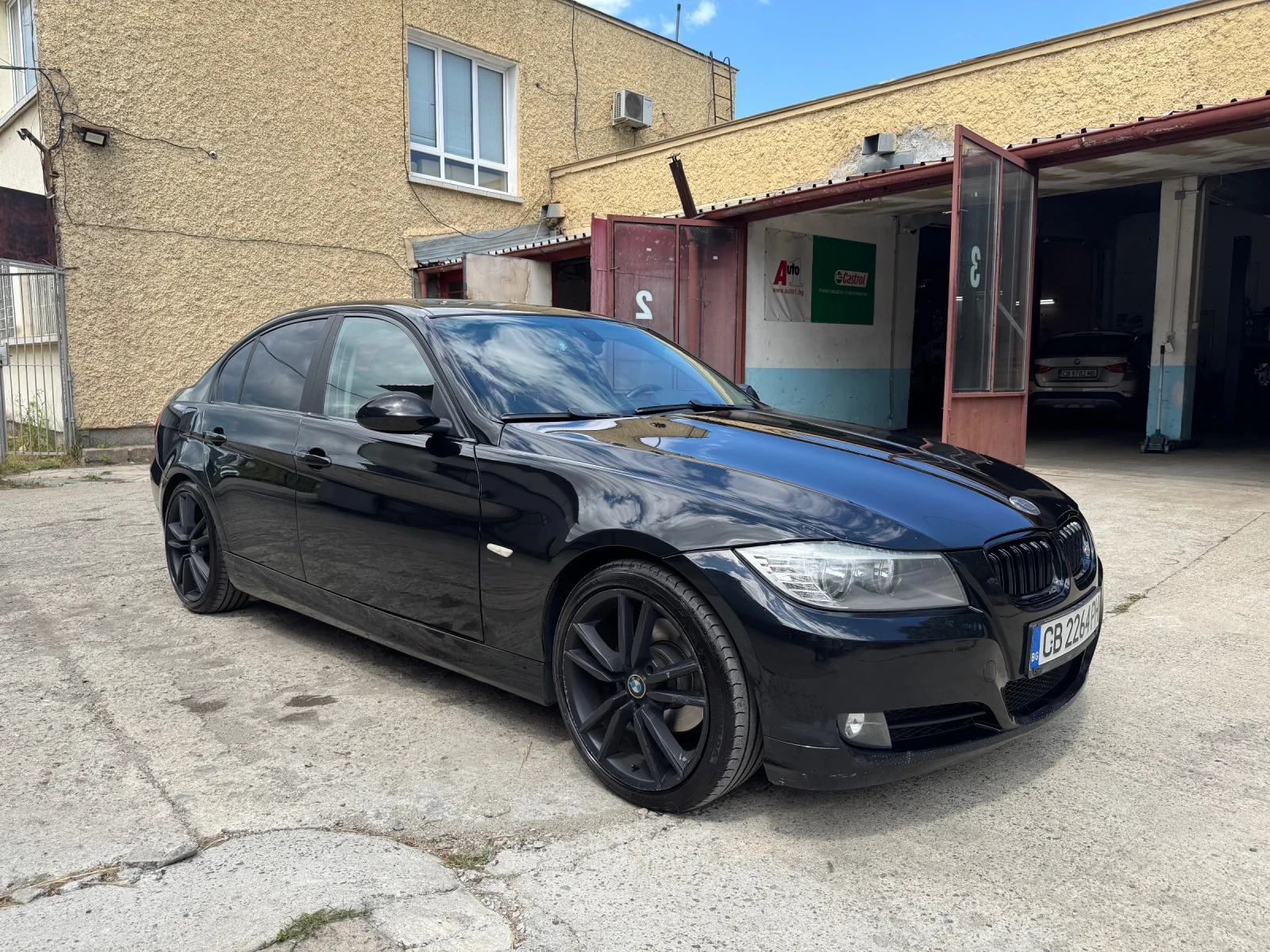 BMW 320  - изображение 7