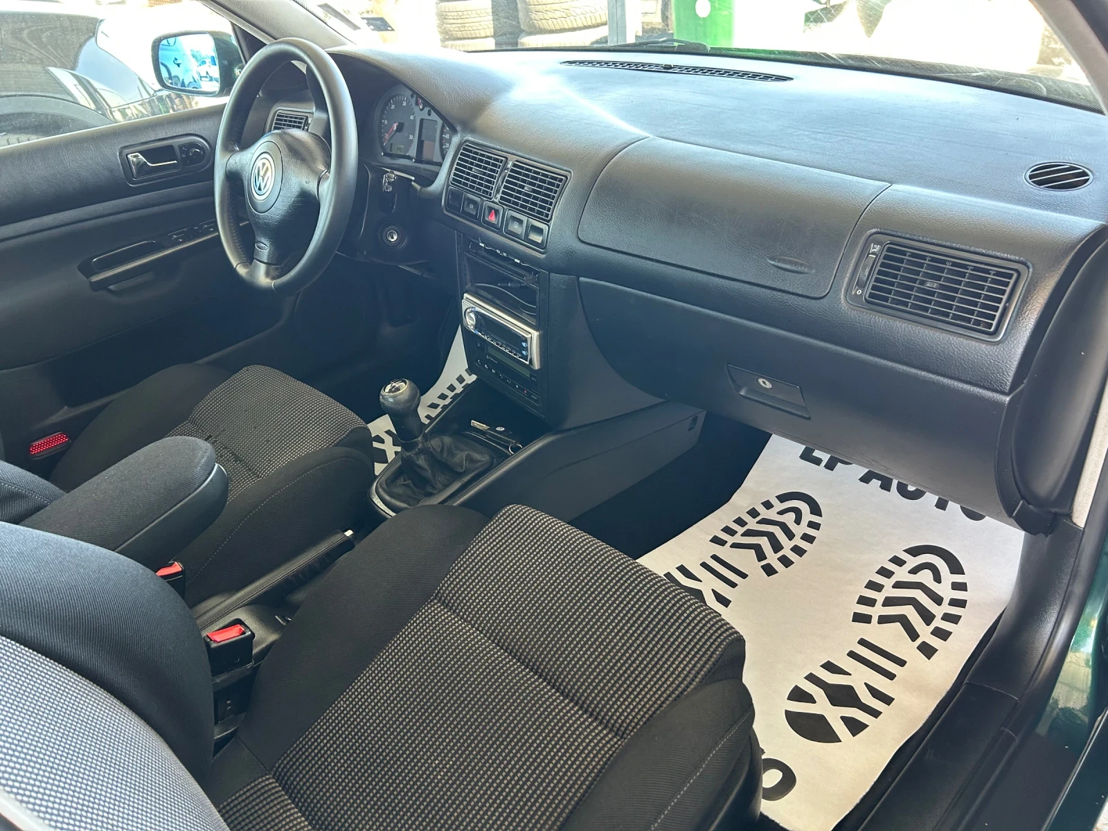 VW Golf 1.9tdi 116к.с 6-скорости Италия - изображение 8